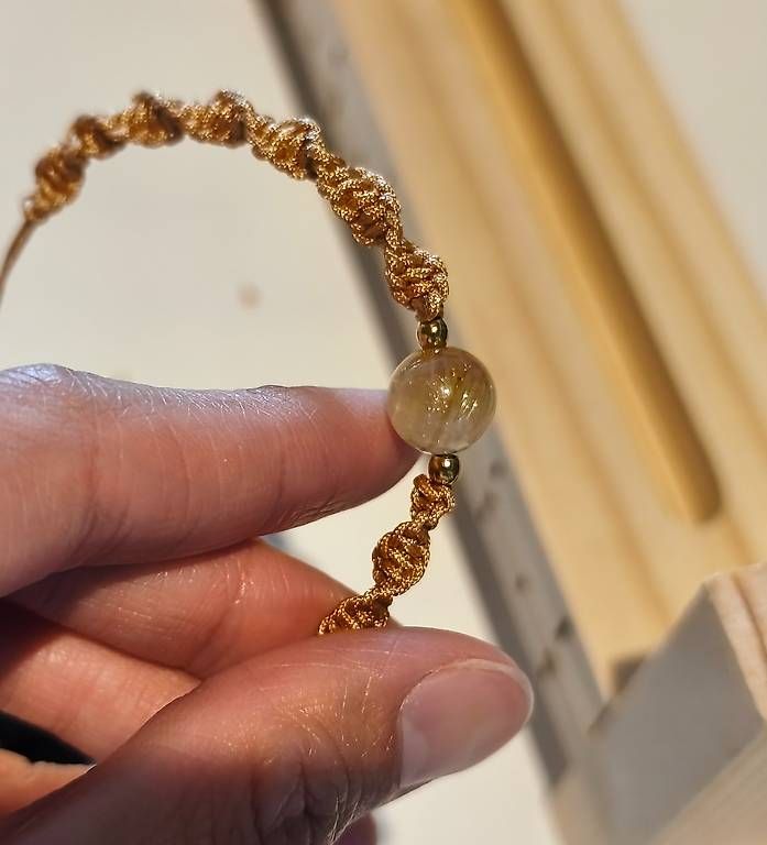 Bracciali & Braccialetti: Bracelet fait main- quartz rutilé doré – Usato da Ursy venduto da tan_8qdl 4