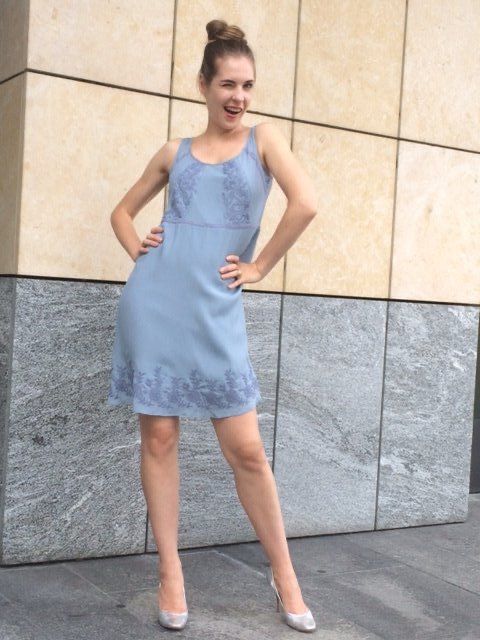 Liu Jo Vestiti: Freizeitkleid von LIU JO – Nuovo e nell'imballaggio originale da Bern venduto da MyPlaceFashion 1