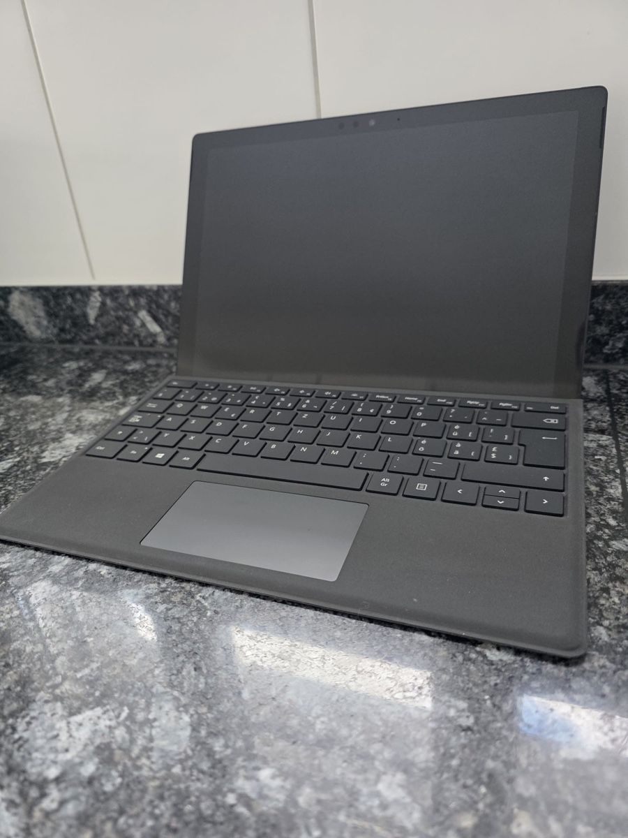 Microsoft Notebook: Microsoft Surface Pro 6 Black Edition Top Zustand – Usato da Ostermundigen venduto da Schneiti76 1