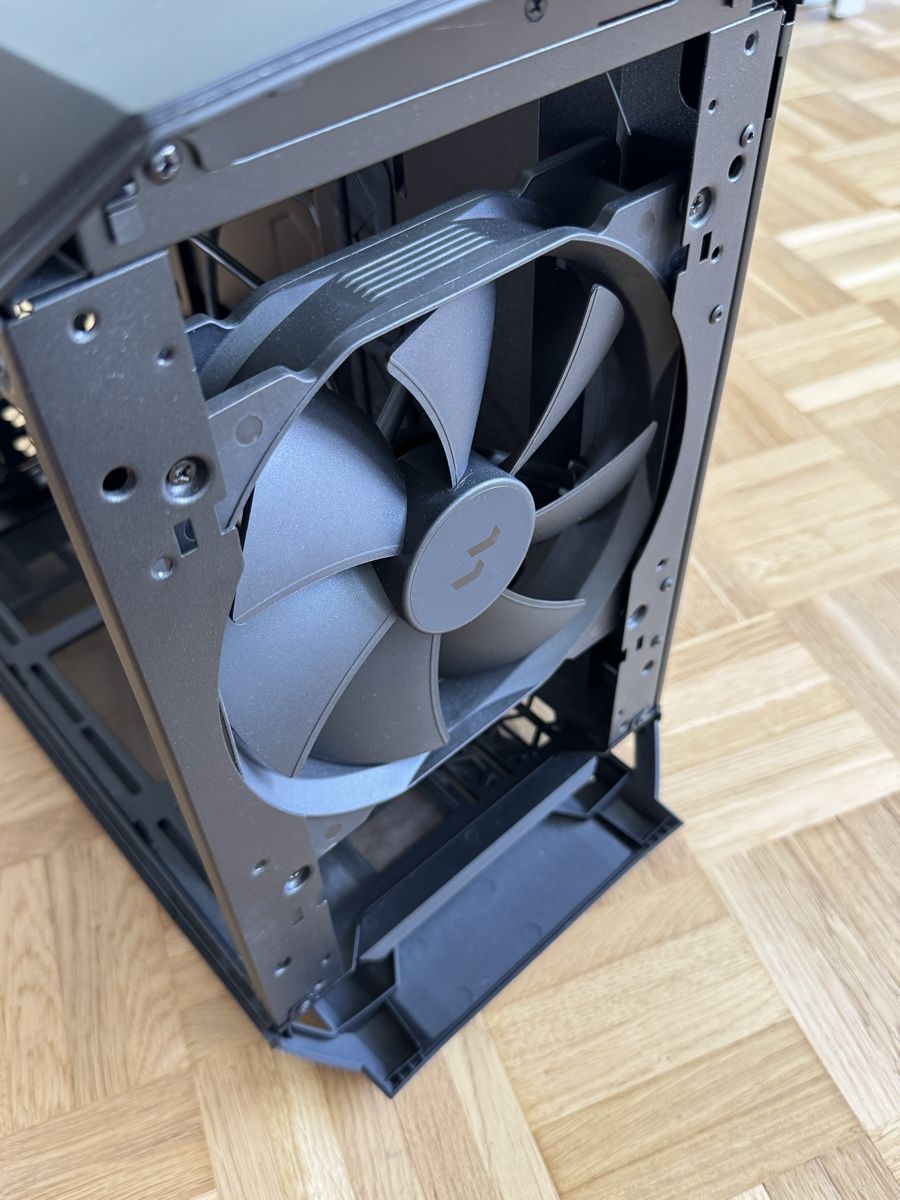 Fractal Custodie: Fractal Torrent Nano ITX case – Usato da Oberrieden venduto da pio_d2vx 2