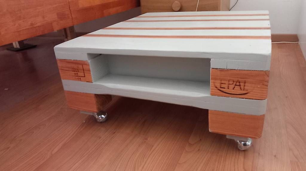 Tavoli: Table de salon  – Usato da Tavannes venduto da zmo_9rv7 3