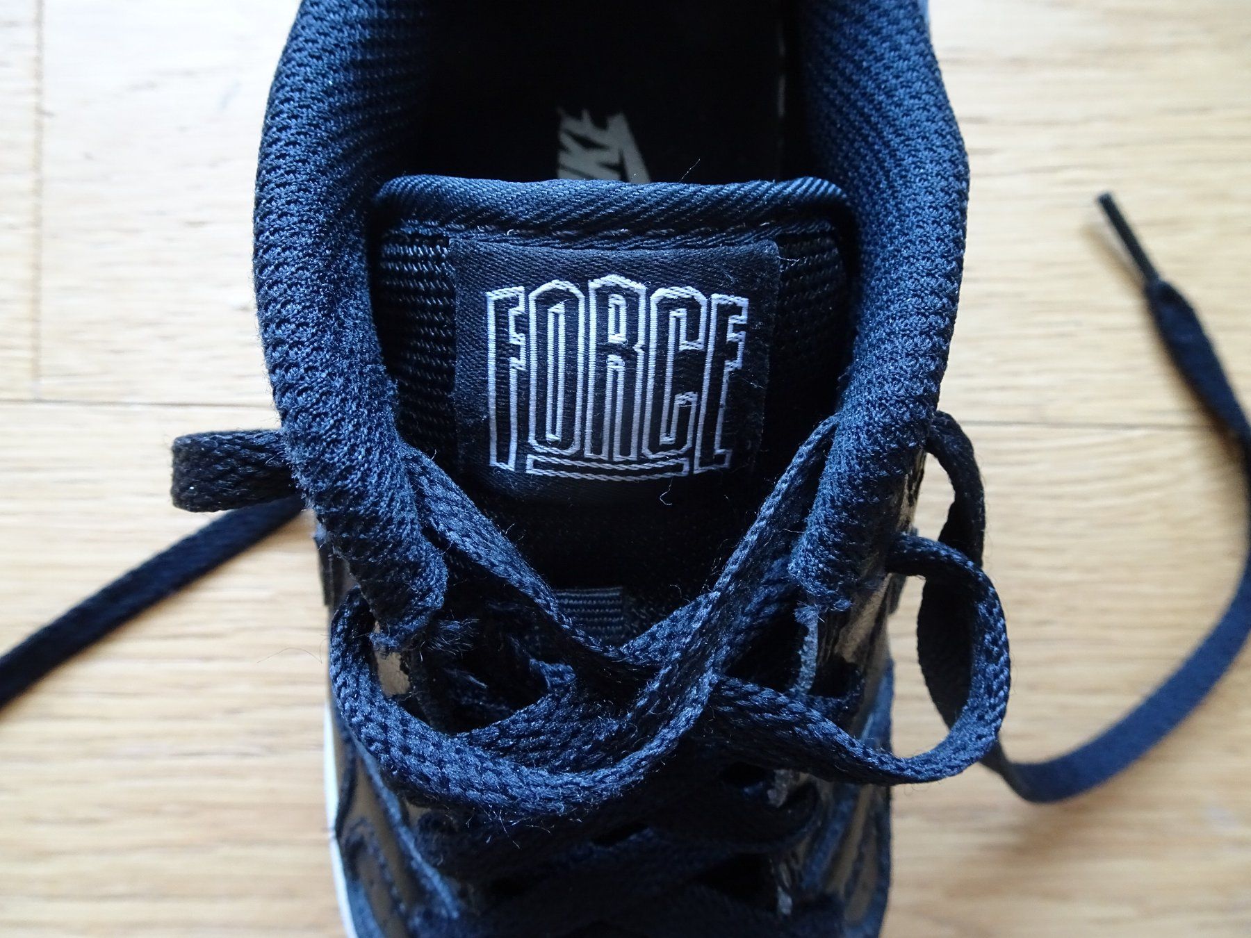 Damenschuhe: Sneakers Nike Force Grösse 36.5 – Gebraucht aus Biberist von Maxime543 6