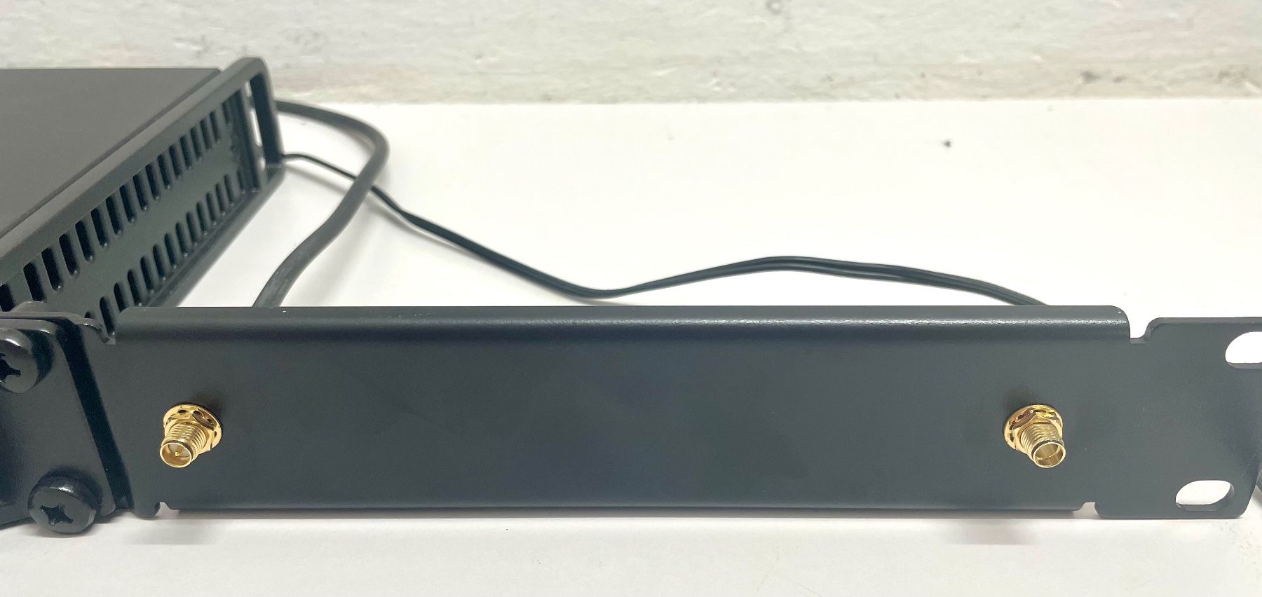 Sennheiser Ricevitori: Sennheiser ewD1 Digital Funksystem Empfänger/mit Rack – Usato da Niederdorf venduto da LeptonAG 3