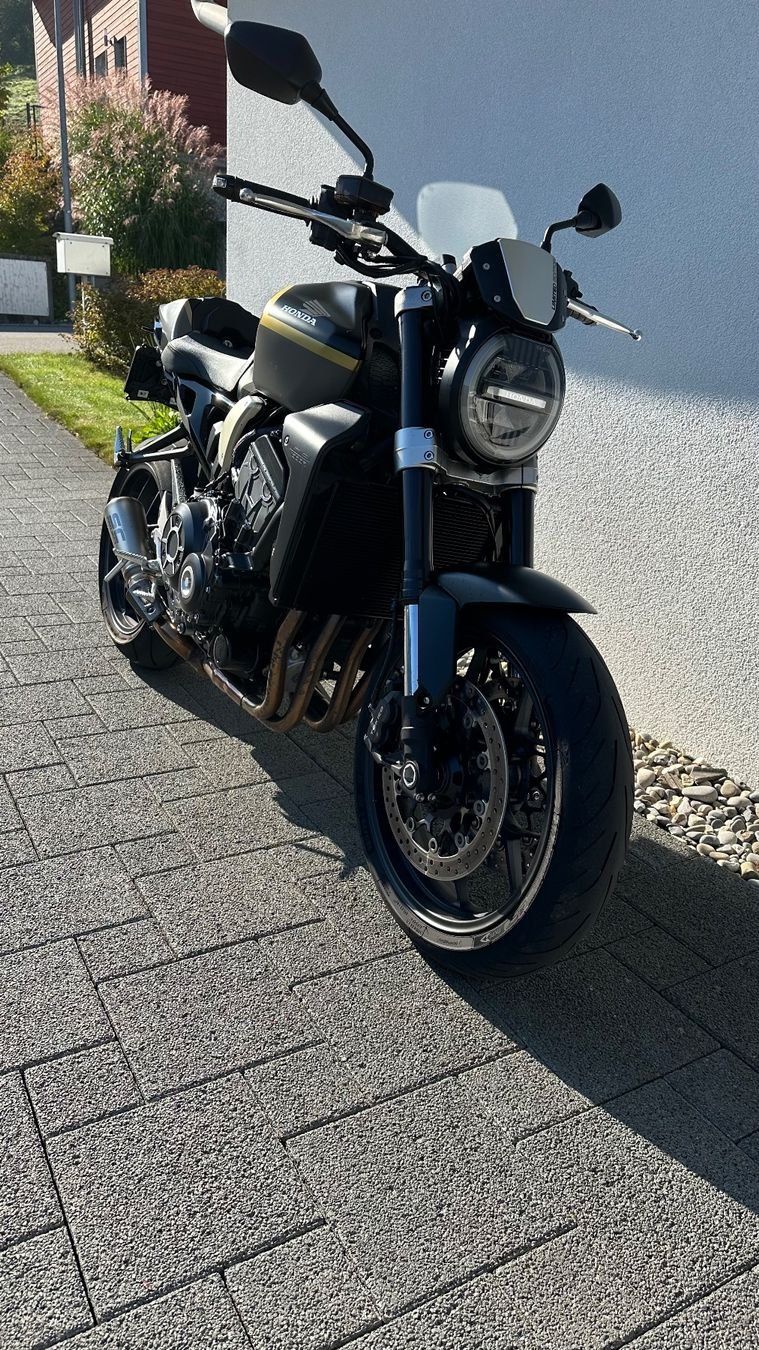 Honda Strada: HONDA CB1000R Swiss Edition – Usato da Tavannes venduto da ale-x-co 2