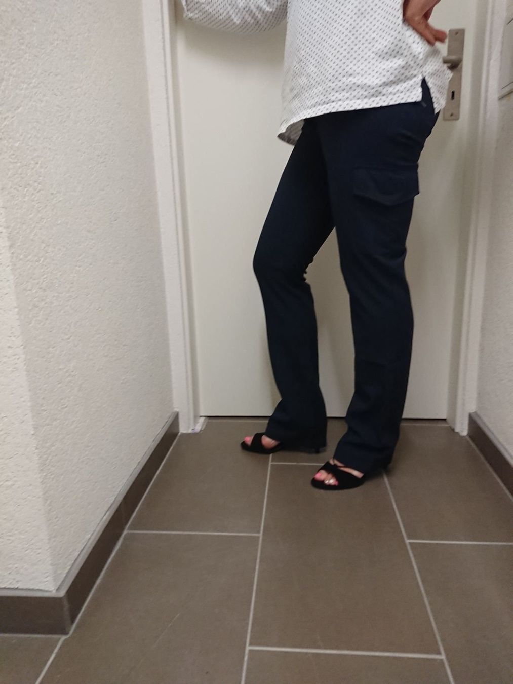 Hosen: Pantalon marine marque HENNES t.38 – Neu (gemäss Beschreibung) aus Agiez von chouchanelle 1