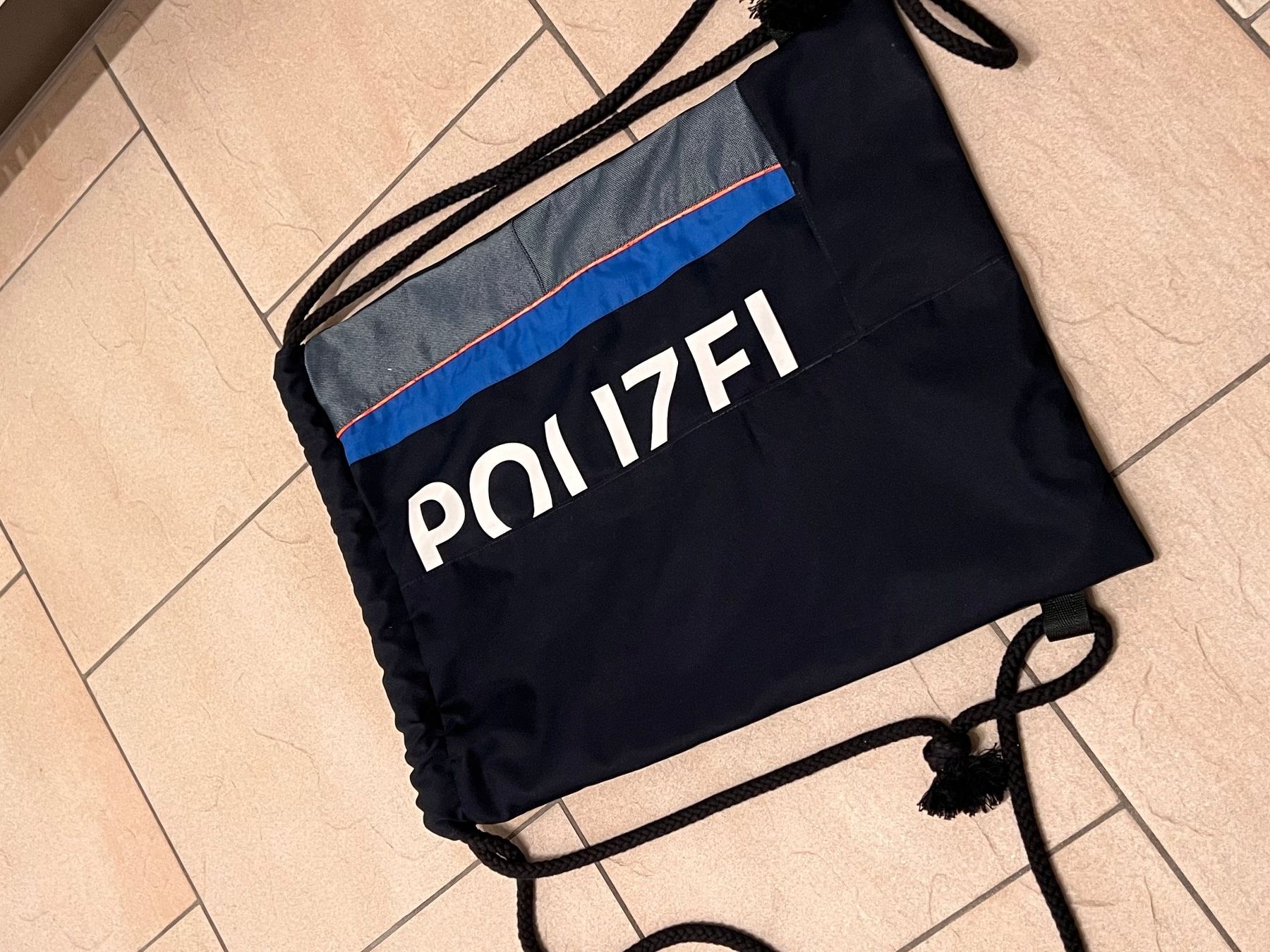 Borse: Polizei Turnbeutel / Kordeltasche – Usato da Winterthur venduto da ChicMarkt 4