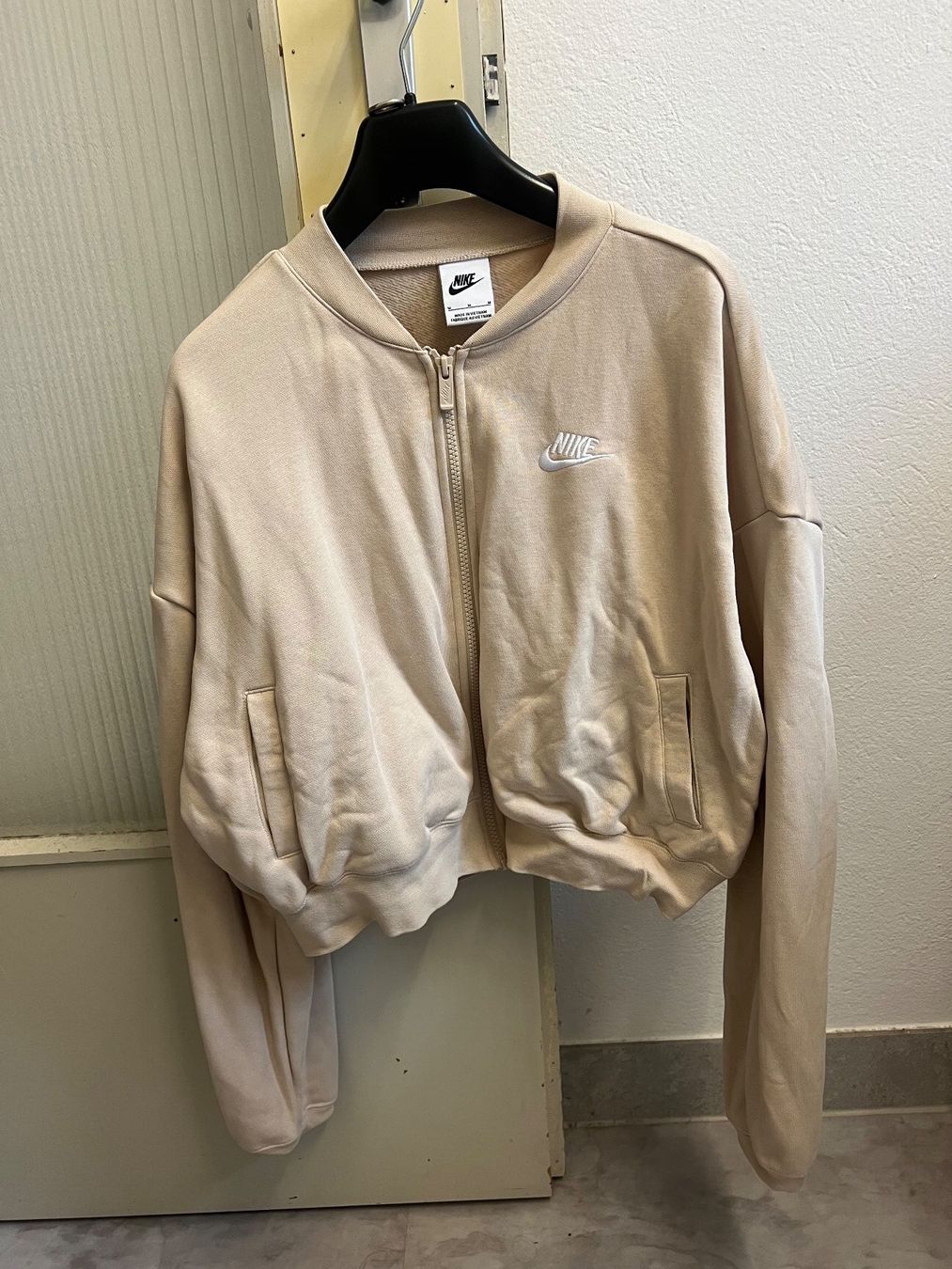 Nike Giacche: Nike Jacke – Usato da Kirchberg BE venduto da lea_kb6y