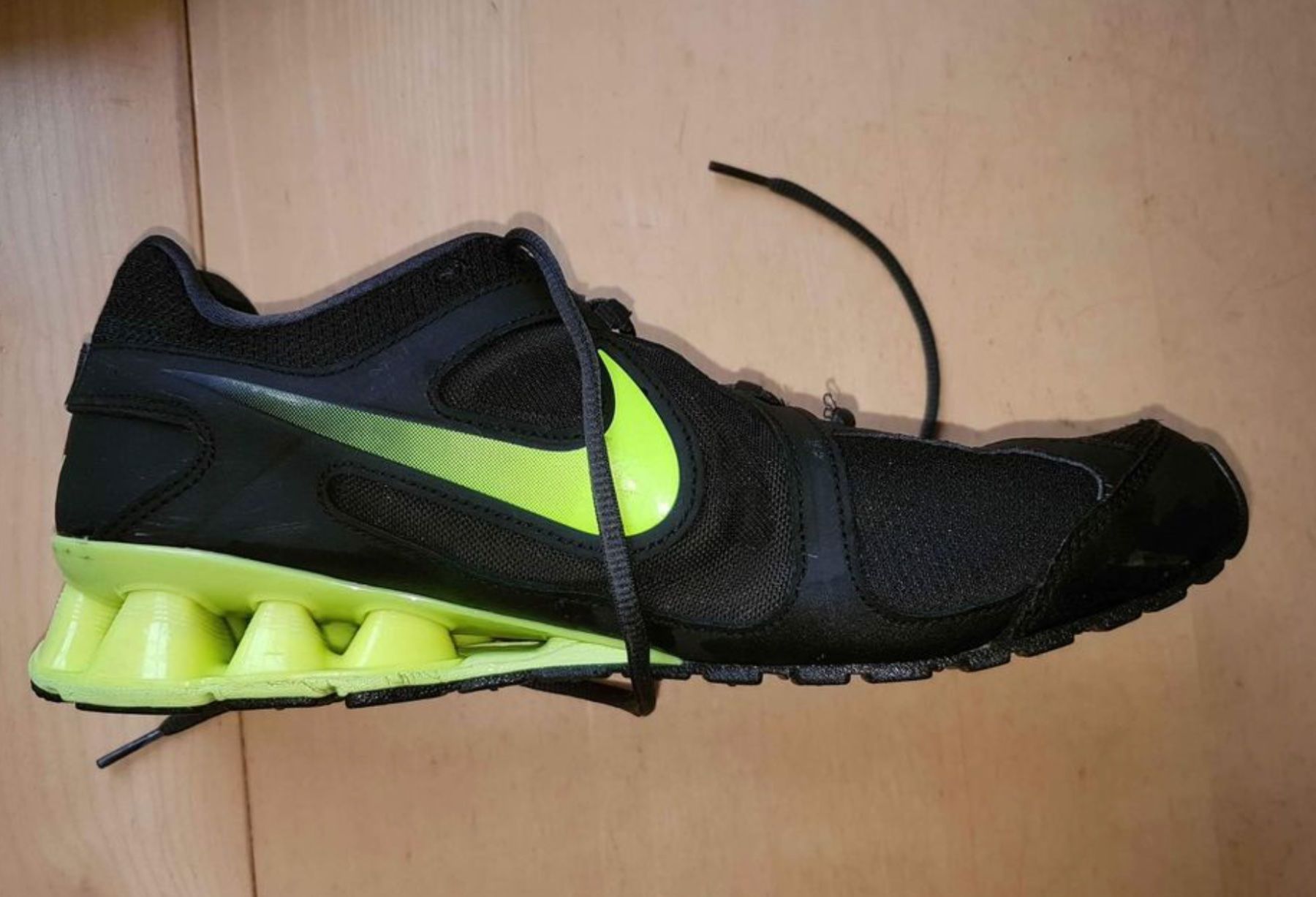 Nike Scarpe da uomo: NIKE REAX RUN 8 – Usato da Courgenay venduto da chantalcm 1