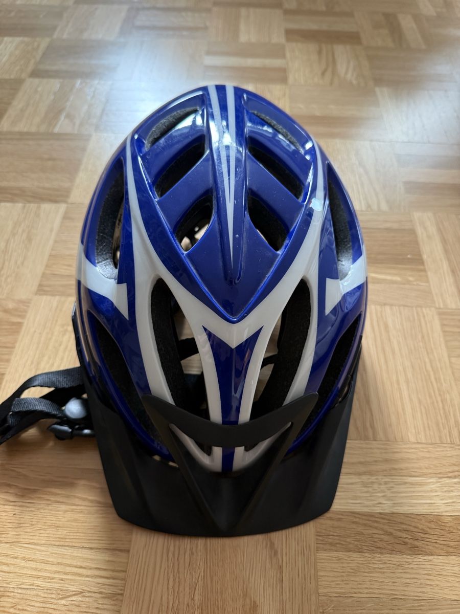 Stoke Caschi: Velohelm Stoke blau/weiss – Usato da Zürich venduto da rapido06 5