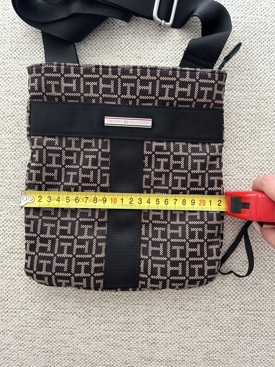 Tommy Hilfiger Sacs femmes: Tommy Hilfiger Tasche – D'occasion à Chur par faja7000 2