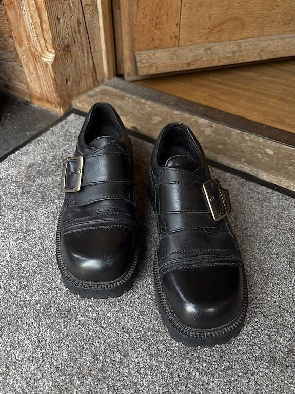 Scarpe da donna: LOAFERS SCHWARZ – Usato da Wiggiswil venduto da may_f55w 1