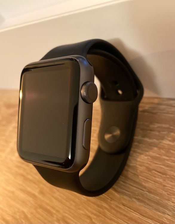 Apple Watch 7000 series sport 42mm case. Kaufen auf Ricardo