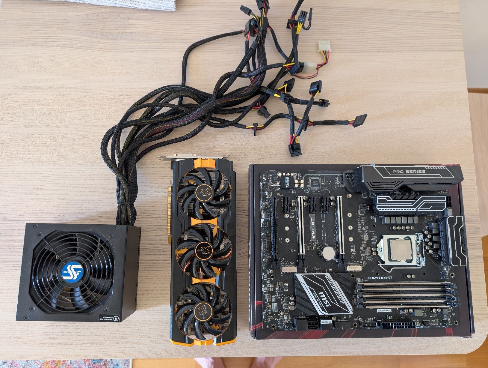 Intel Elektronikbauteile: Untested - motherboard, CPU, GPU & PSU – Gebraucht aus Lausanne von mat_v559