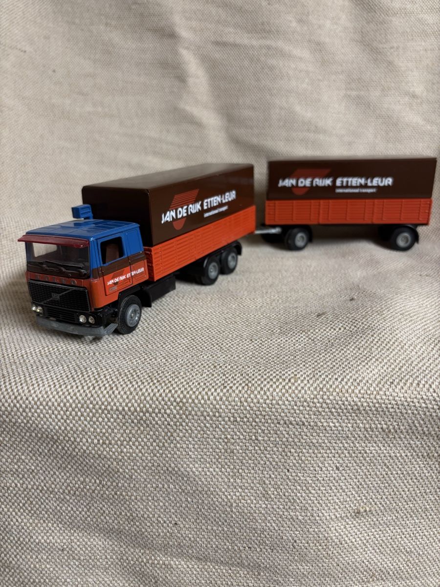 Tekno Kit di modellismo & Modellini statici: Tekno Volvo Jan de Rijk – Usato da Boncourt venduto da Keiserrail