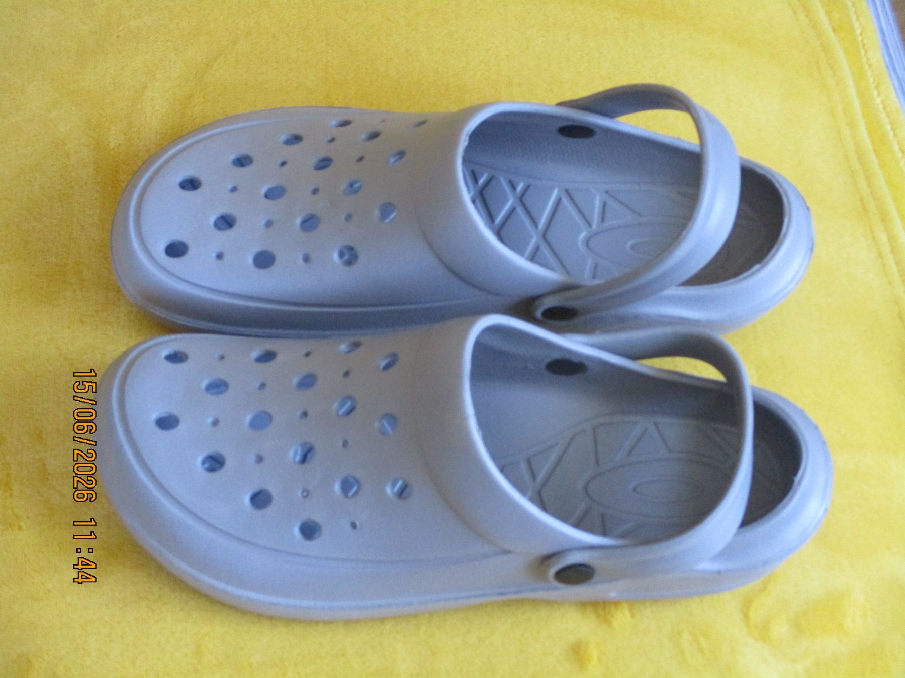 Scarpe da uomo: UNISEX GLOCS GR. 43 – Nuovo e nell'imballaggio originale da Safenwil venduto da universum78 1