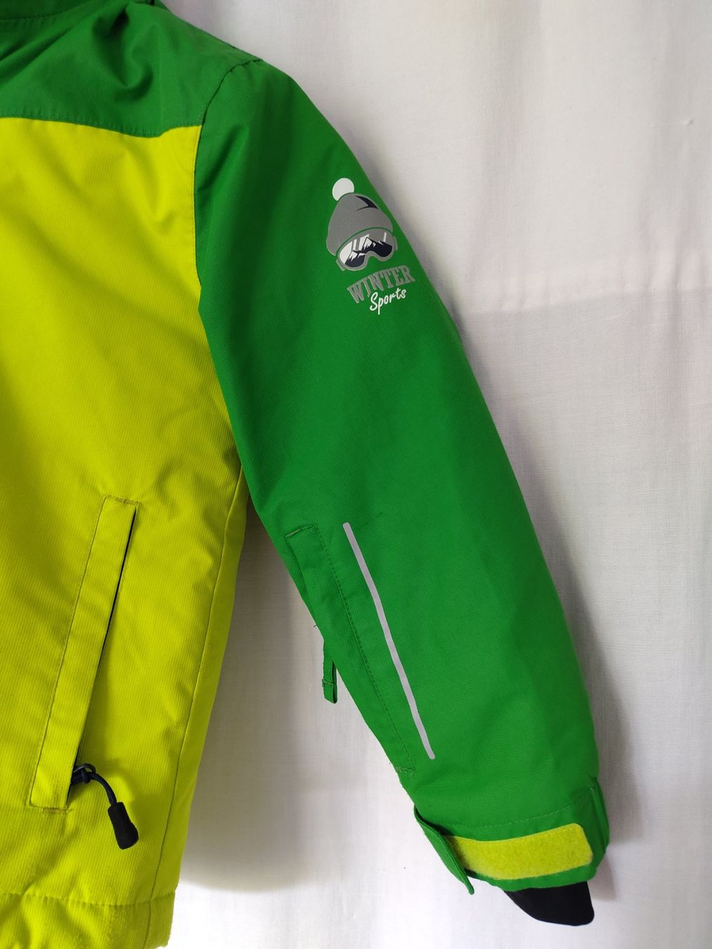 Trevolution Giacche & Cappotti: Veste Trevolution. Chaude et lumineuse – Usato da Biel/Bienne venduto da Creager 3