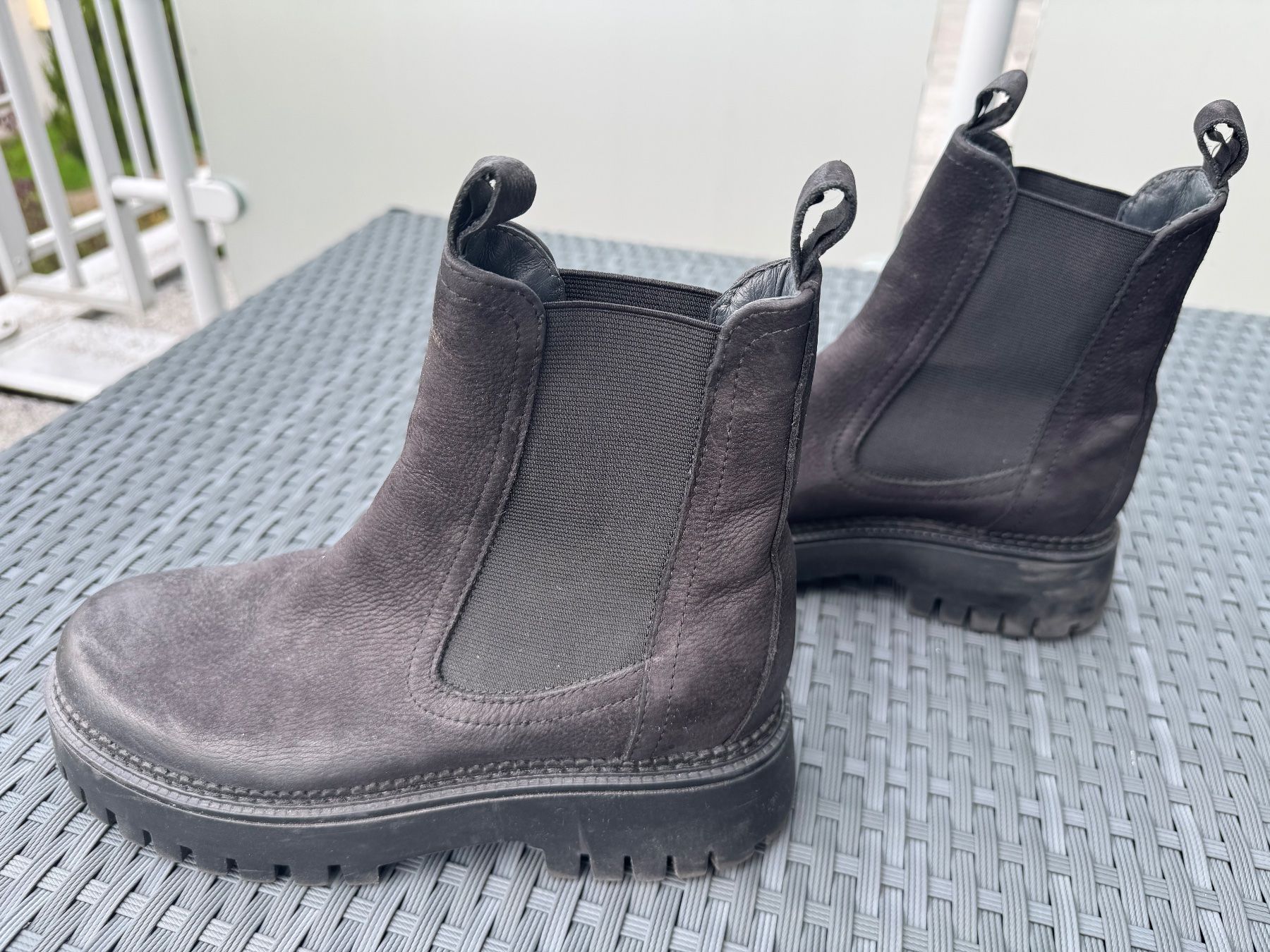 Scarpe da donna: Stiefelette, Grösse 40, schwarz, leder, – Usato da Rorschacherberg venduto da beeechen 6