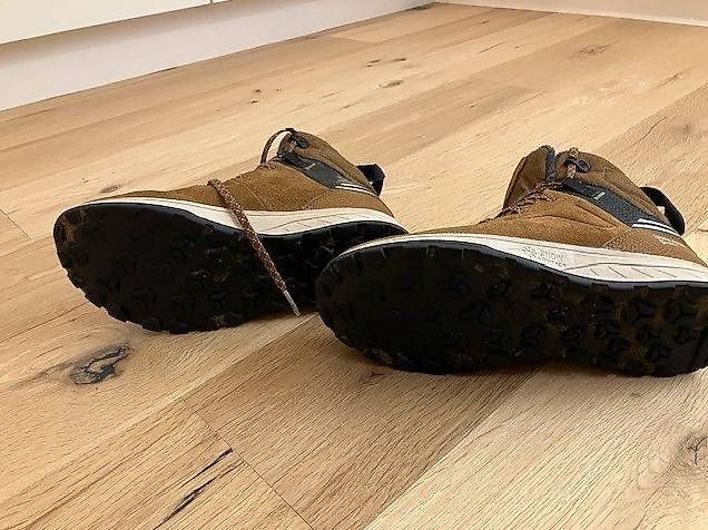 Scarpe per ragazzi: Chaussures outdoor enfant - taille 35 – Usato da Genolier venduto da Mamati3 2
