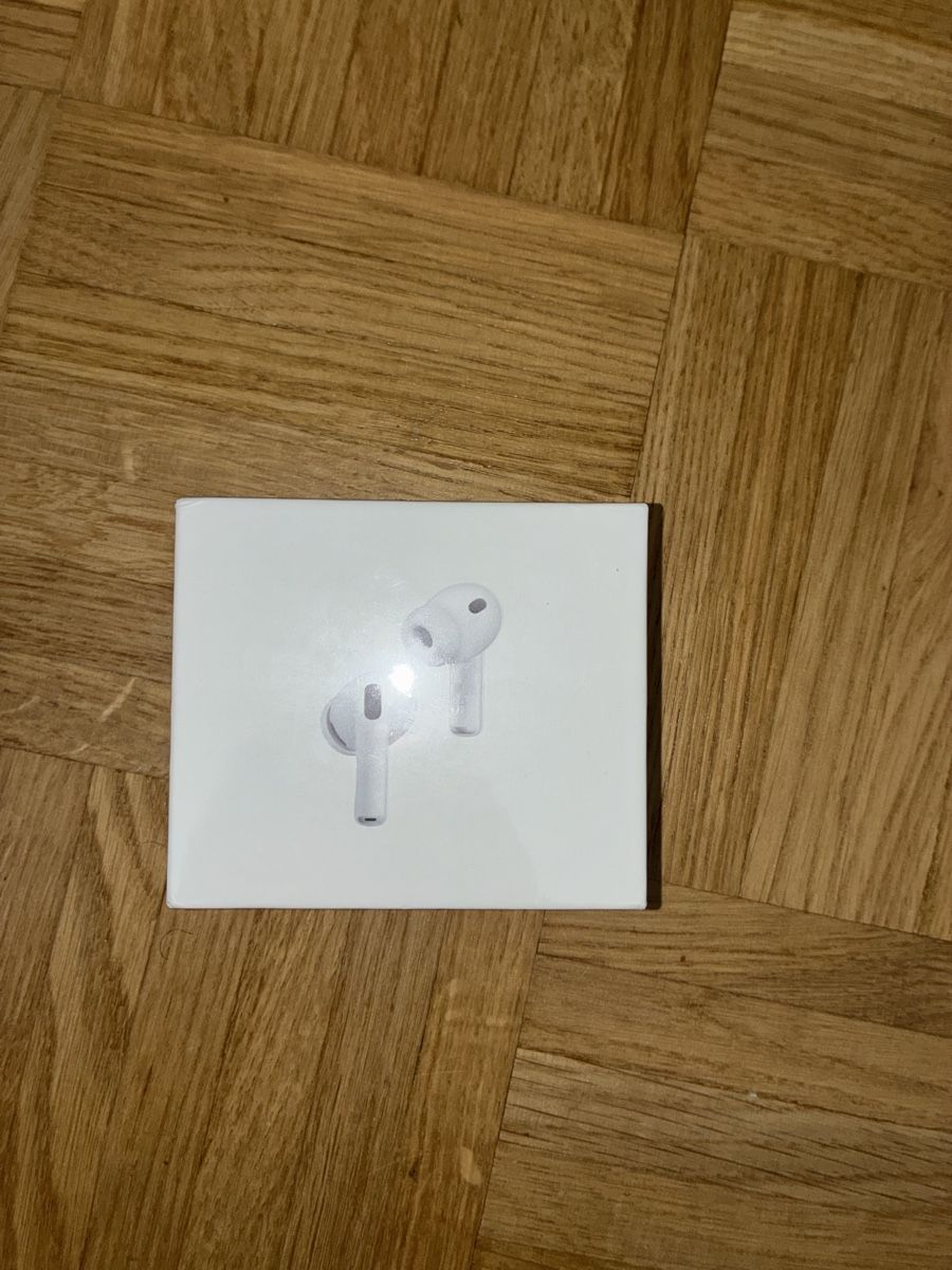Apple Kopfhörer: Apple AirPods Pro 3  – Neu und originalverpackt aus Genève von ibr_z2mz