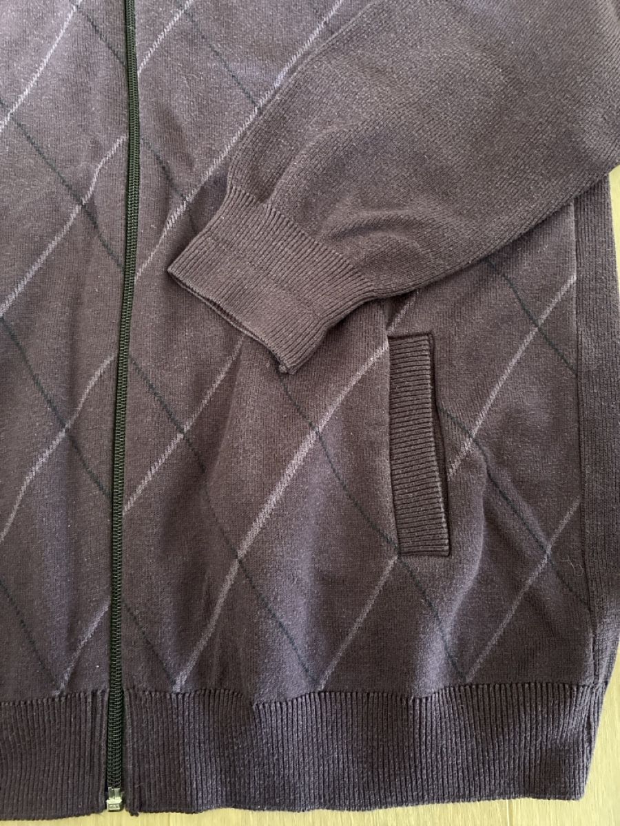 Pullover & Sweatshirts: Knitted Cardigan Argyle Pattern Purple Size L Used – Gebraucht aus Niederwil SG von leg_s6lw 1