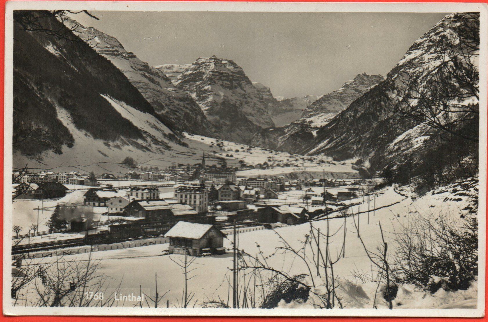 Cartoline postali: LINTHAL Bahnhof mit Bahn - Dampflokomotive – Usato da Jona venduto da philajona