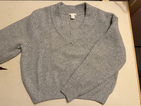 H&M Damen Pullover grau V-Ausschnitt Grösse S gebraucht