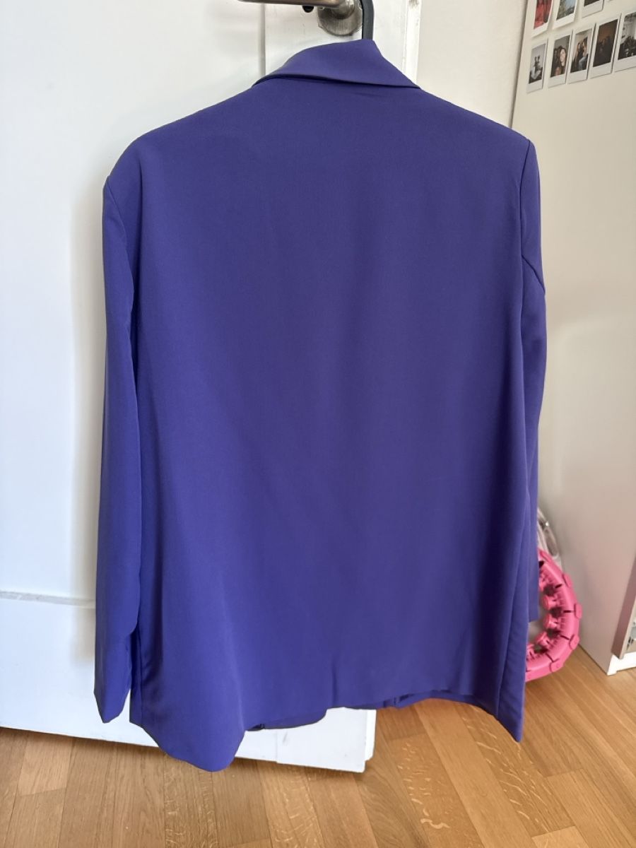 Only Giacche: Studio Only - purple blazer - size L - like new! – Nuovo (secondo la descrizione) da Schlieren venduto da _Meenu 2