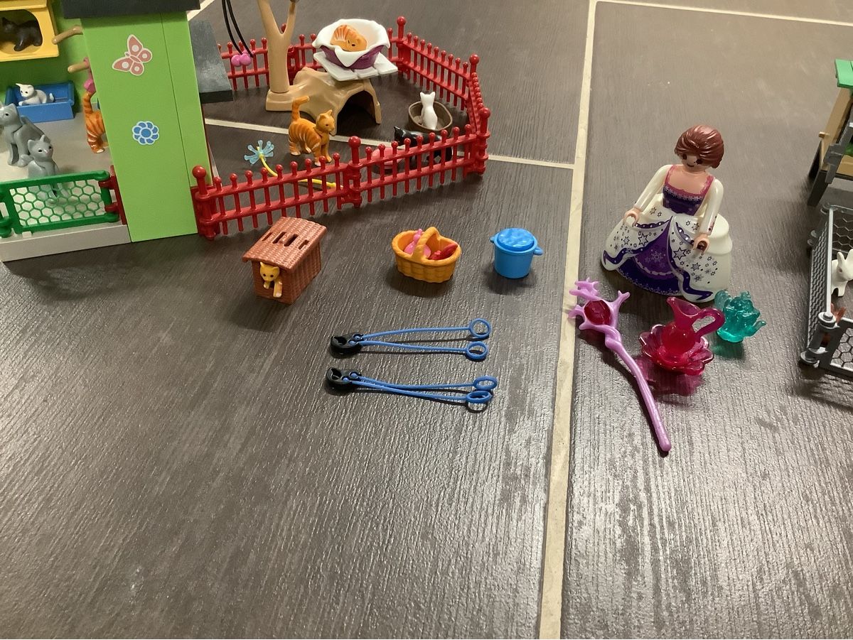 Playmobil Giocattoli: Playmobil Set Katzenhaus und Hasenstall – Usato da Brugg AG venduto da Sweety_pie 2