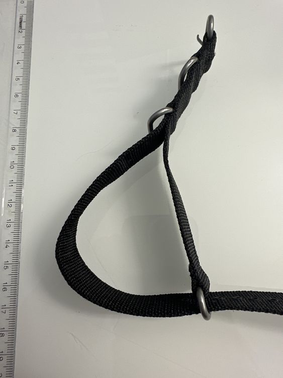 Bracciali & Braccialetti: Schwarzes  Nati Uhrenarmband Textil, neuwertig, 22mm breit – Nuovo (secondo la descrizione) da Biel/Bienne venduto da Vintgare 3