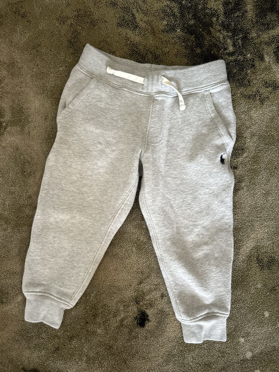 Ralph Lauren Pantaloni: Ralph Lauren Polo Sweatpants Grey 2T – Usato da Zollikon venduto da JuRock