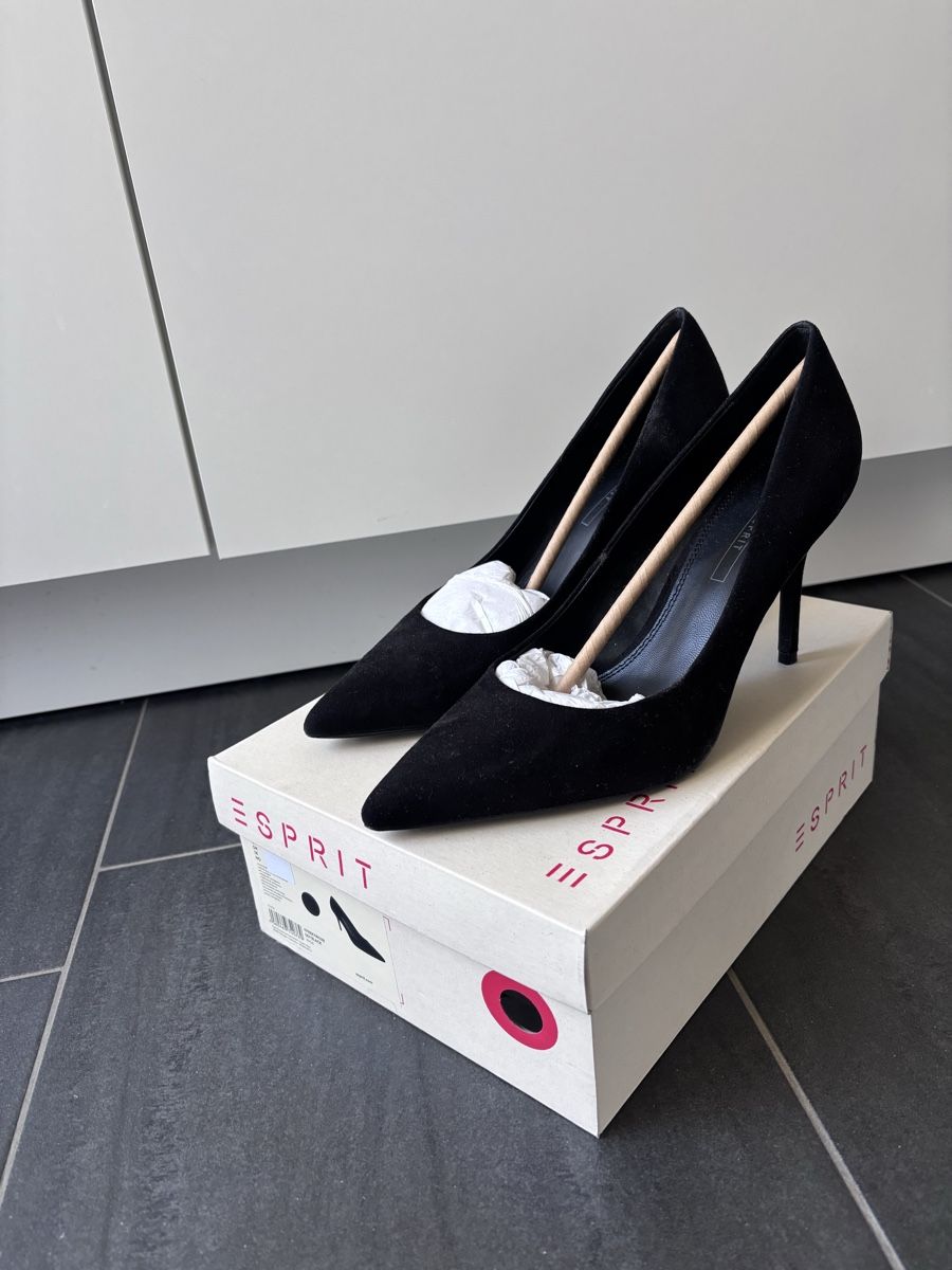 Esprit Scarpe da donna: Pumps Esprit Gr. 40 schwarz  – Usato da Uster venduto da bat_f22x