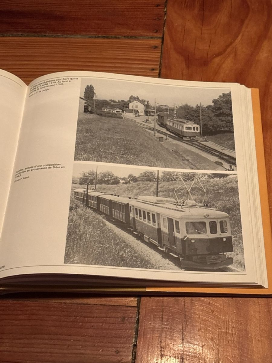 Libri: Voie étroites de la campagne vaudoise – Nuovo (secondo la descrizione) da Troistorrents venduto da Patalax 7