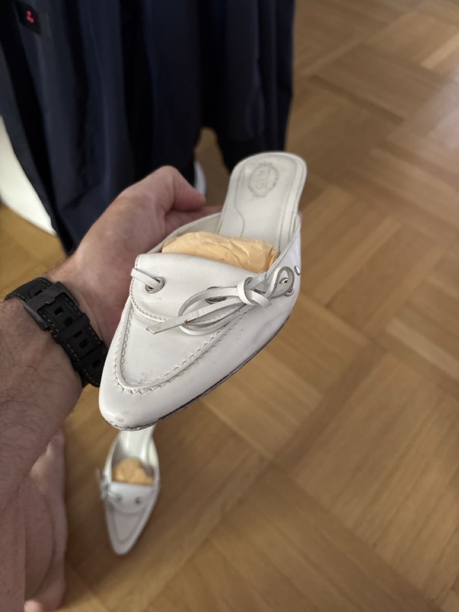 Tod'S Scarpe da donna: TOD'S white mules size 37 leather – Usato da Genève venduto da Skigasp 4