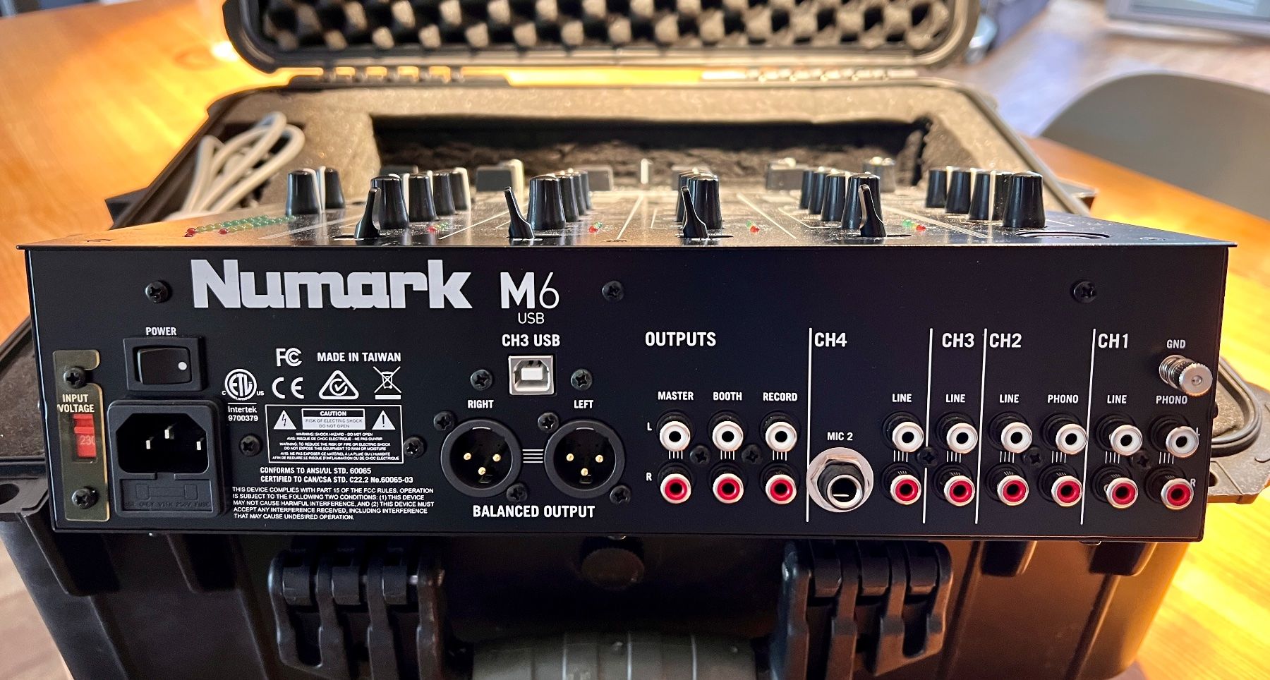 Numark Console di mixaggio: Numark M6 - Mischpult – Usato da Männedorf venduto da Franzflo 1