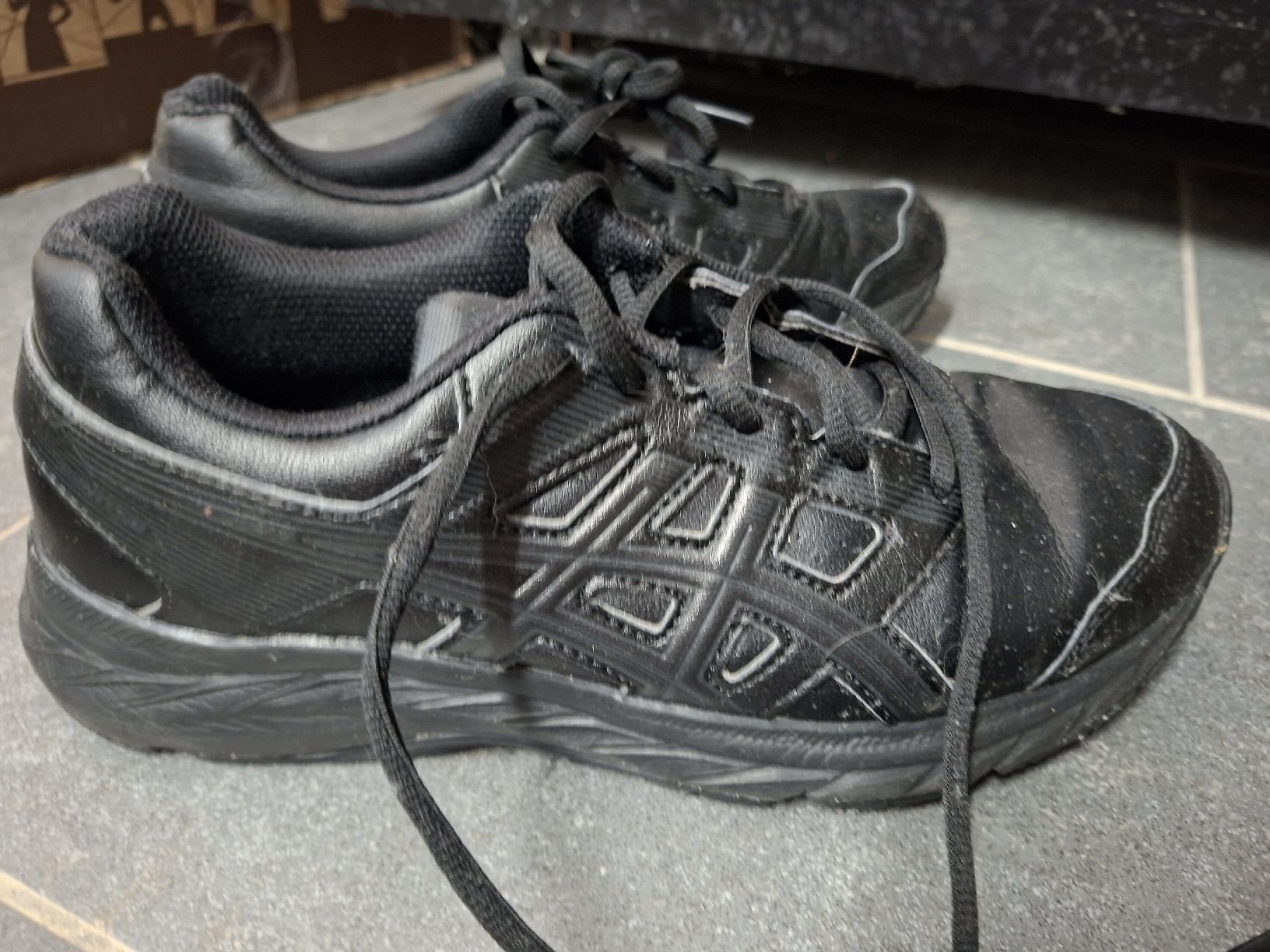 Asics Herrenschuhe: Asics Sneakers Gr.39 – Gebraucht aus Biberist von Stylux01