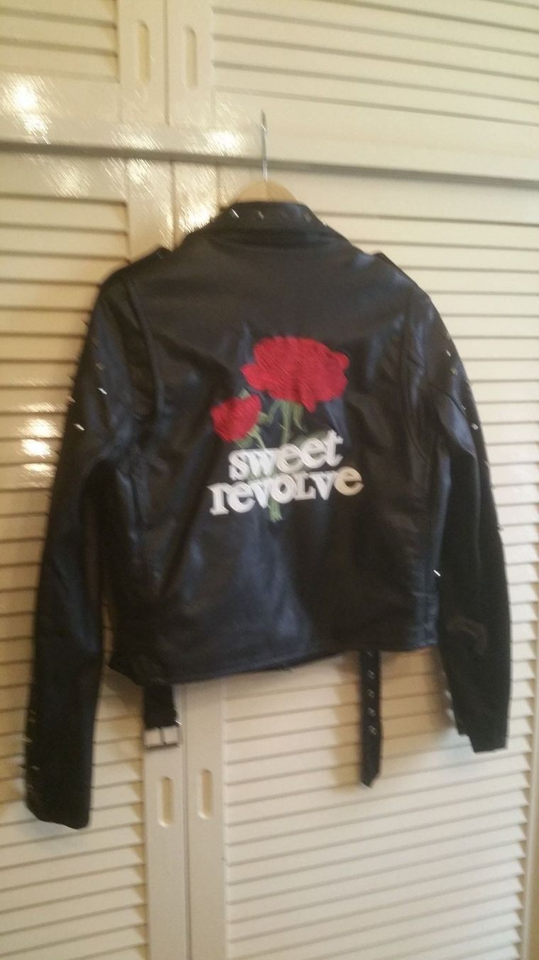 Giacche: Veste femme – Usato da Epauvillers venduto da pat_c9c5 1