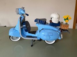 LEGO n° 10298 Vespa 125 1106 pièces