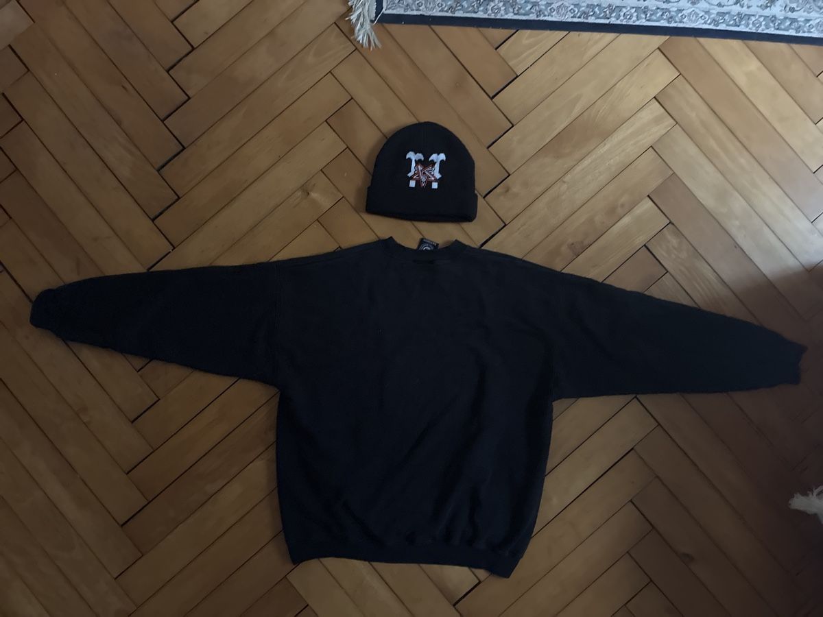 Lotti di vestiti: Schwarzes Thrasher Magazine Pullover und Mütze – Usato da Zürich venduto da ani_8jg5 1