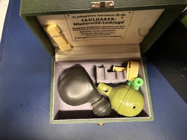 Strumenti musicali: Jagd div. Lockinstrumente – Usato da Alterswil FR venduto da Kurmann1