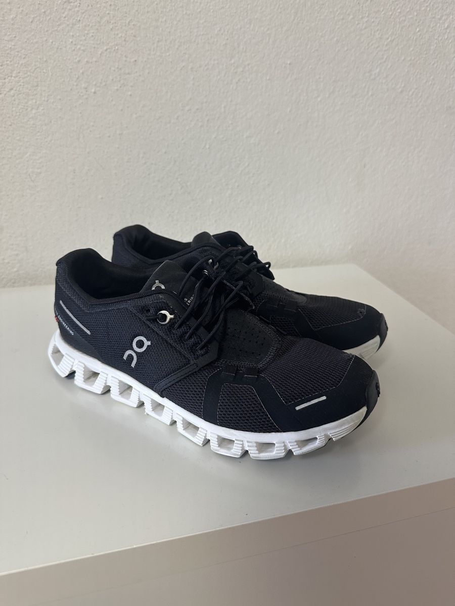 On Chaussures hommes: ON Cloud Schuhe – D'occasion à Thun par hox_k69k 1
