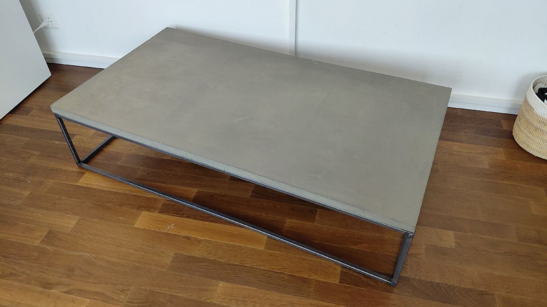 Tische: Salontisch/Couchtisch Beton – Gebraucht aus Adligenswil von fabianbrunner