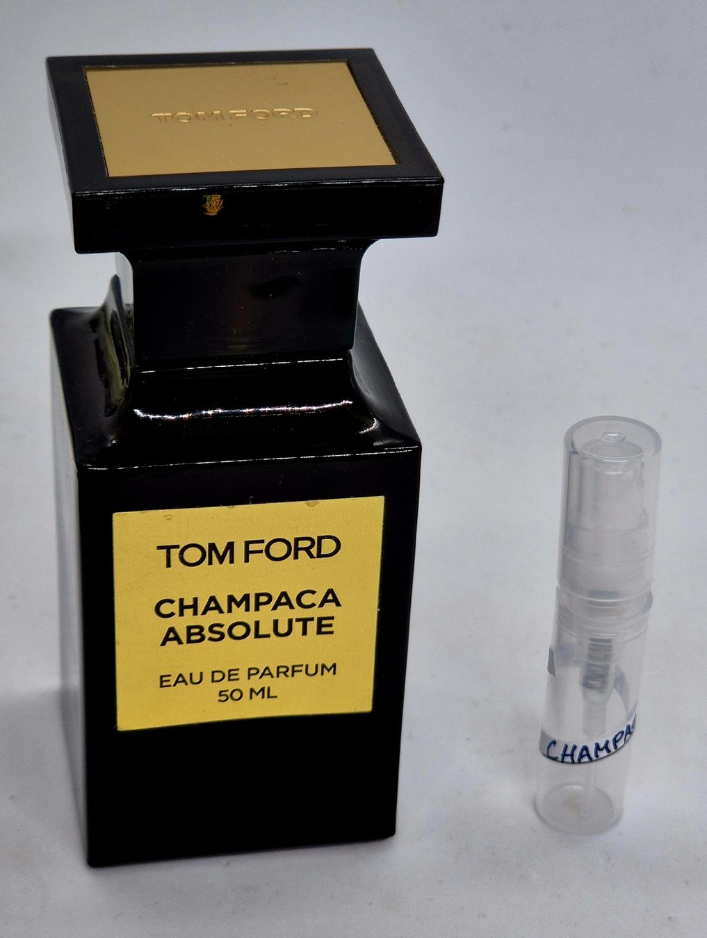Tom Ford Profumi & Eau de Toilette: 2 ml CHAMPACA ABSOLUTE TOM FORD ABFÜLLUNG – Nuovo (secondo la descrizione) da St. Gallen venduto da CaliSunshine