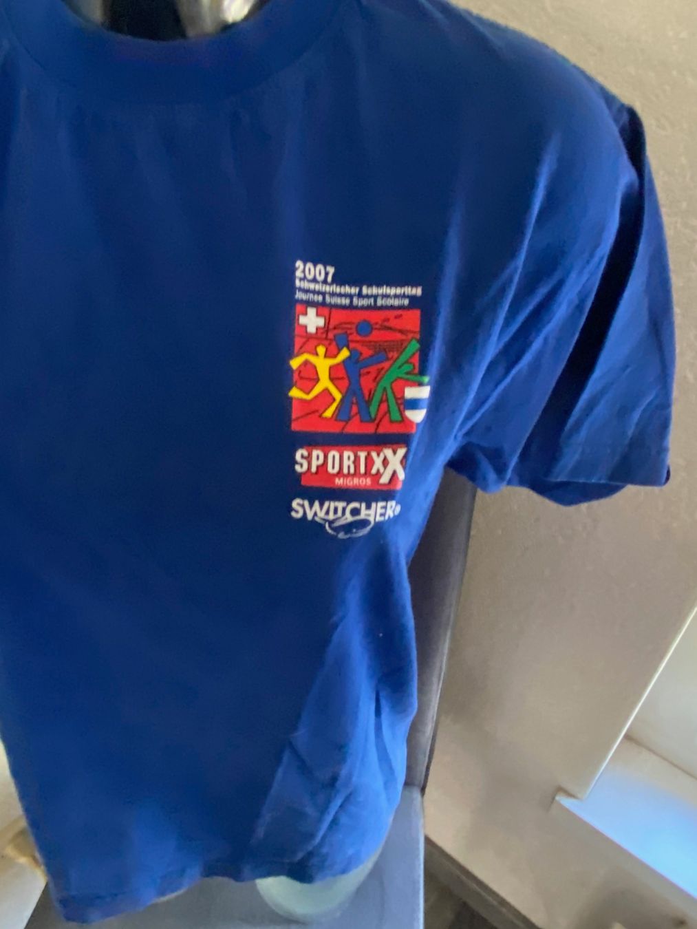 T-shirt: switcher T-Shirt Grösse S  – Usato da Allenwinden venduto da Obalu 1