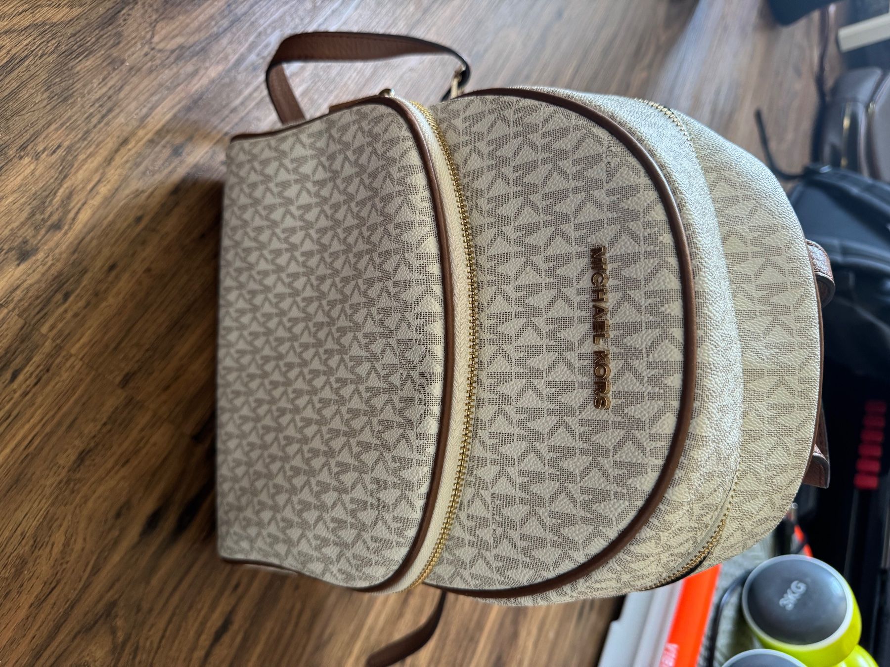 Michael Kors Rucksäcke: Michael Kors Rucksack – Gebraucht aus Meinisberg von caraetter