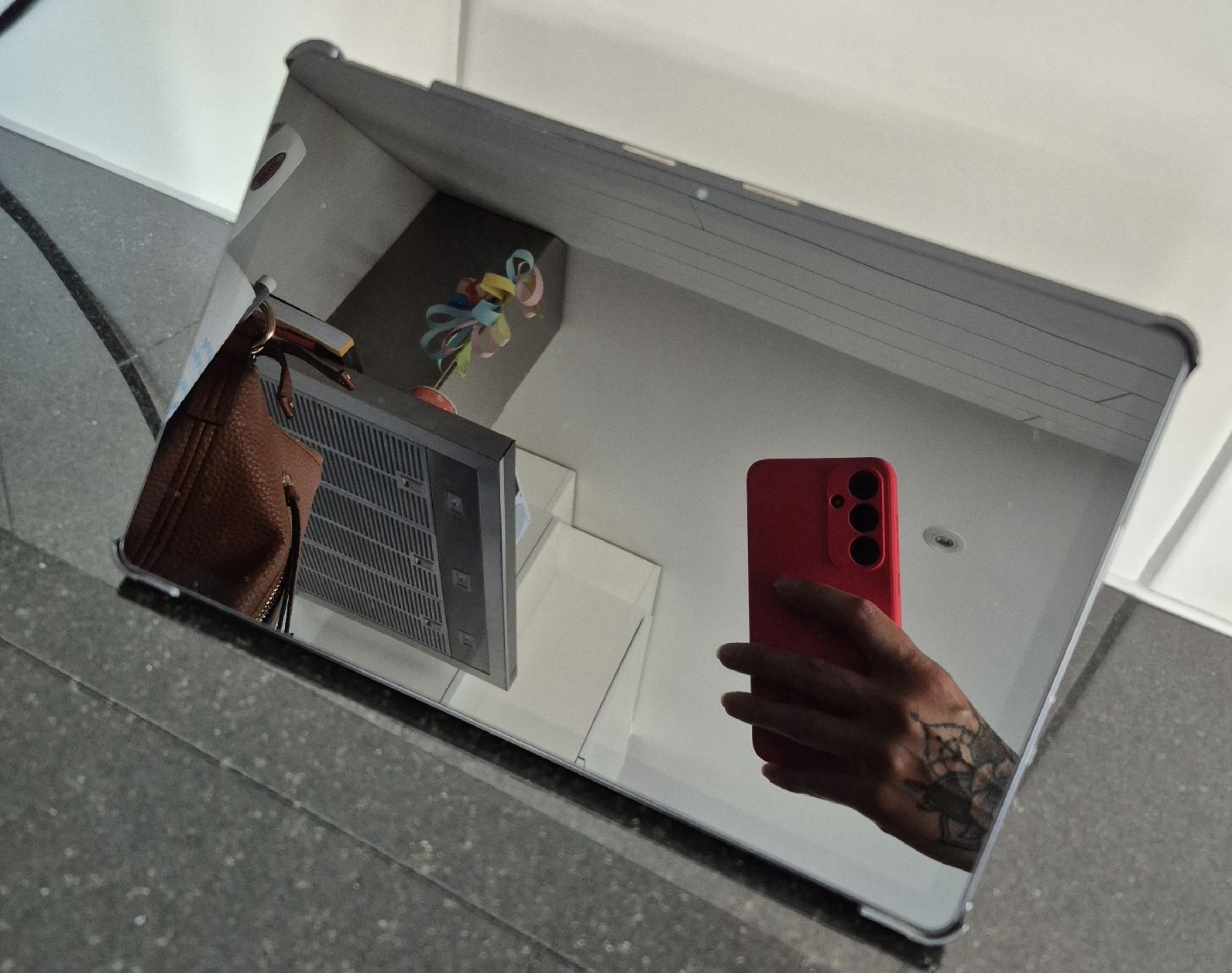 Lenovo Tablet PC: Tablette LENOVO – Gebraucht aus Belmont-Yverdon von jul_8nw5 4