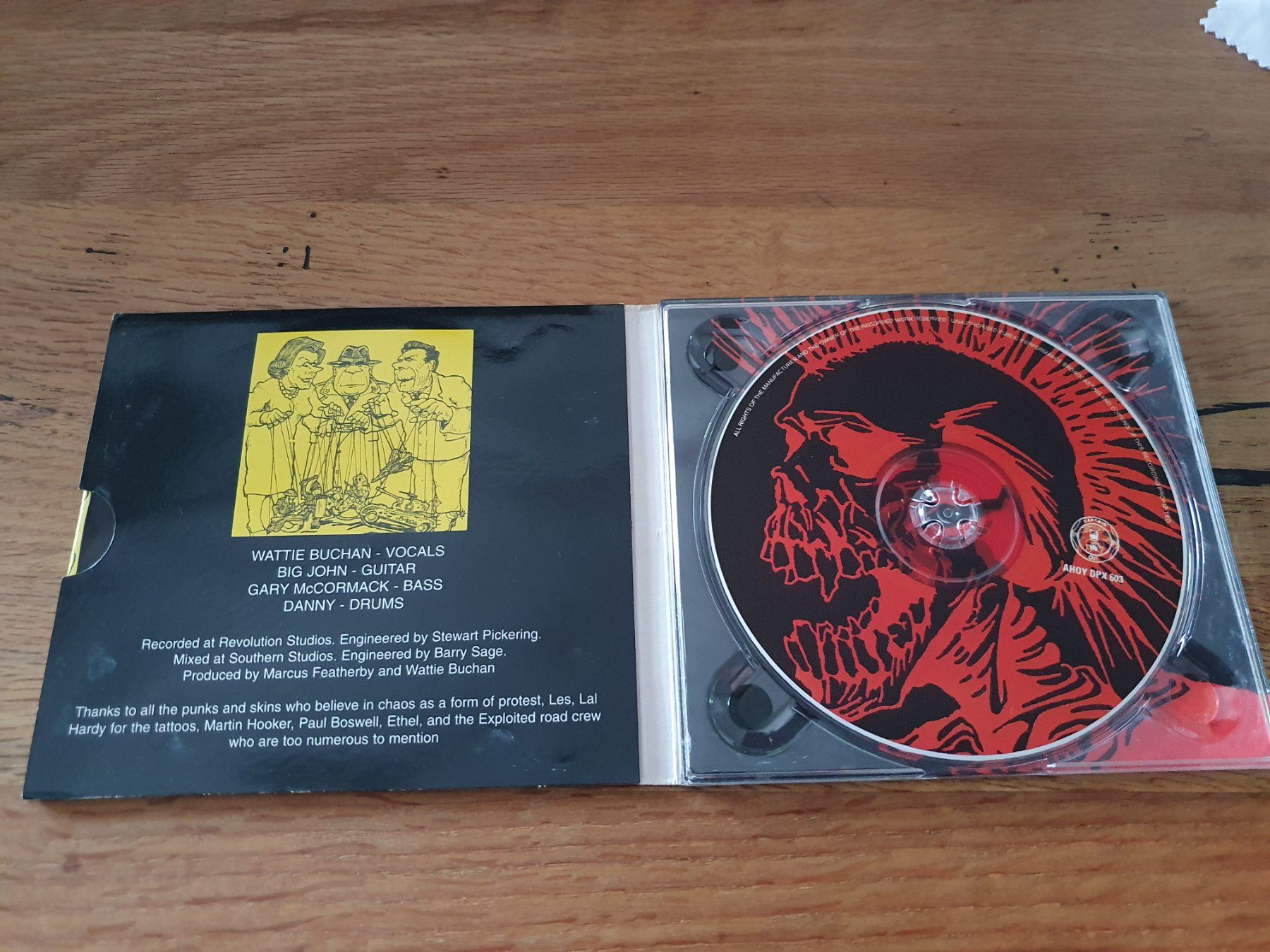 CDs: Exploited - Let's start a war - CD - Digipack – D'occasion à Auenstein par Trilos 2