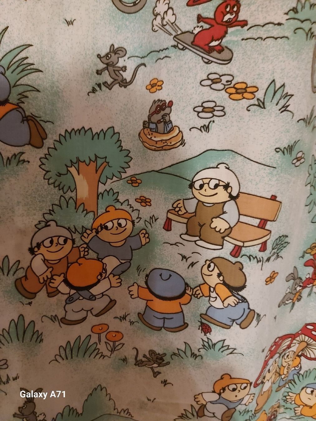 Rideaux: Vorhang Kinderzimmer Mainzelmännchen – D'occasion à Rumisberg par AaronRodgers81 3