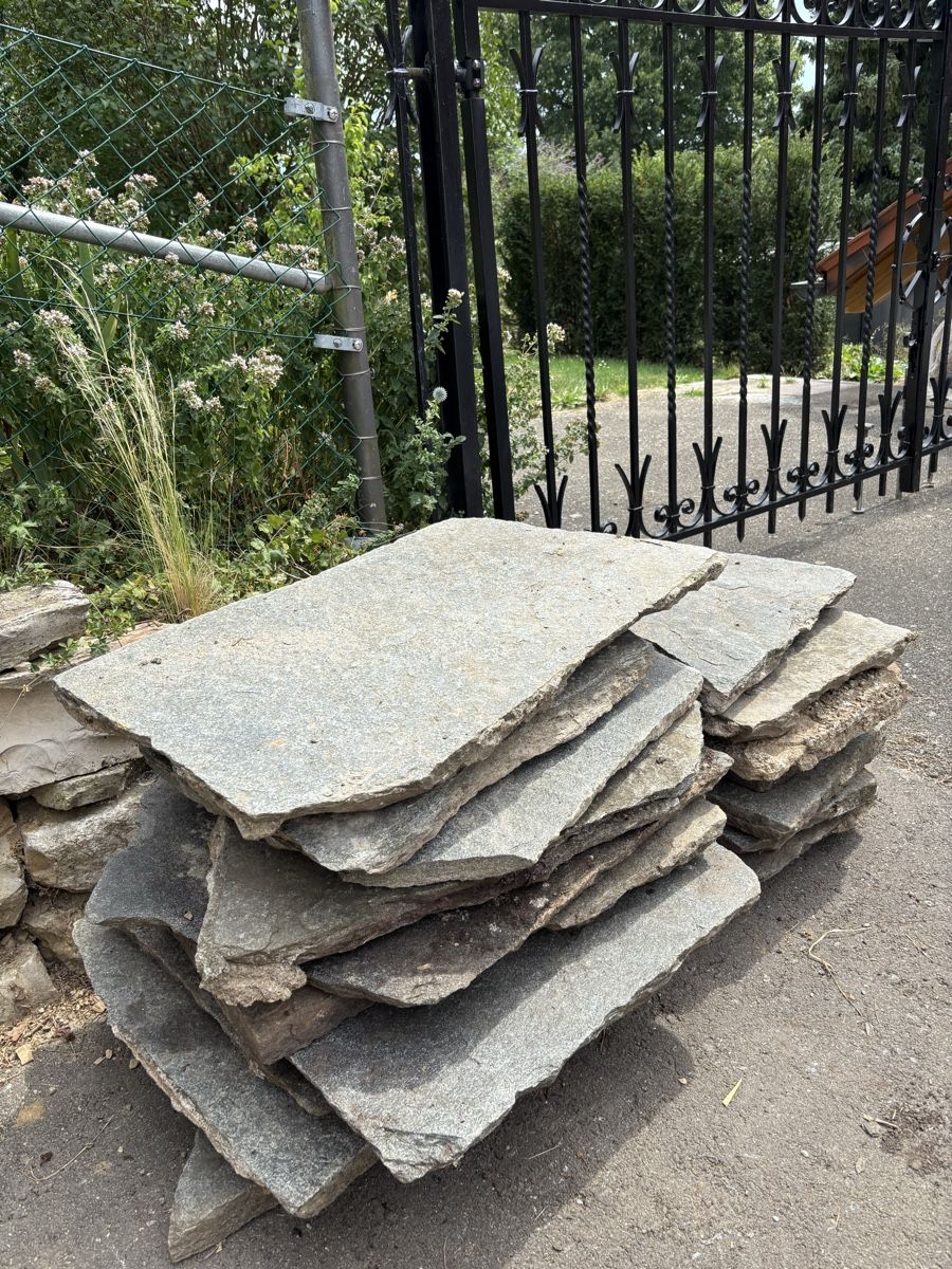 Revêtements de sol: Granitplatten Natur – D'occasion à Oberrohrdorf par Spectabilis