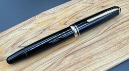 Montblanc 256 Kolbenfüller