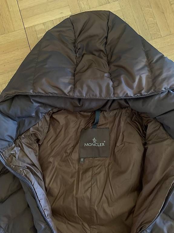Mäntel: Daunenmantel Moncler – Gebraucht aus Bern von Nici2210 2